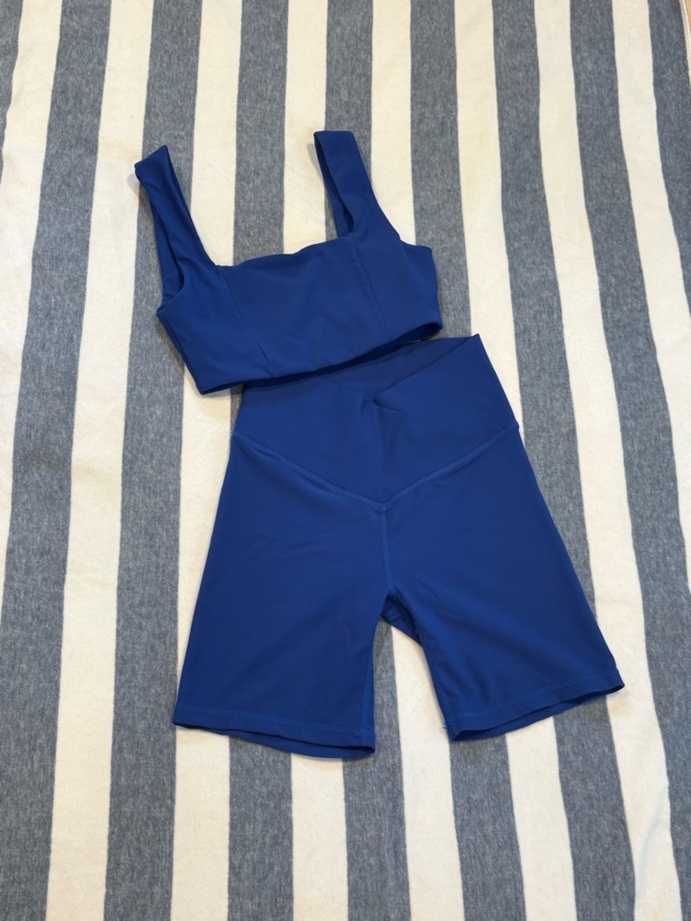 Wilo the Label Two-Piece Active Matching Set